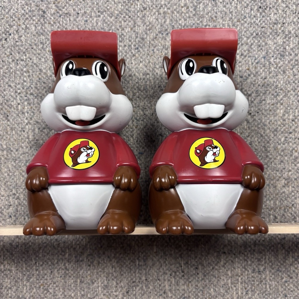 Buc-ee's Beaver Refillable Drink Cups Set of 2 Missing Straws